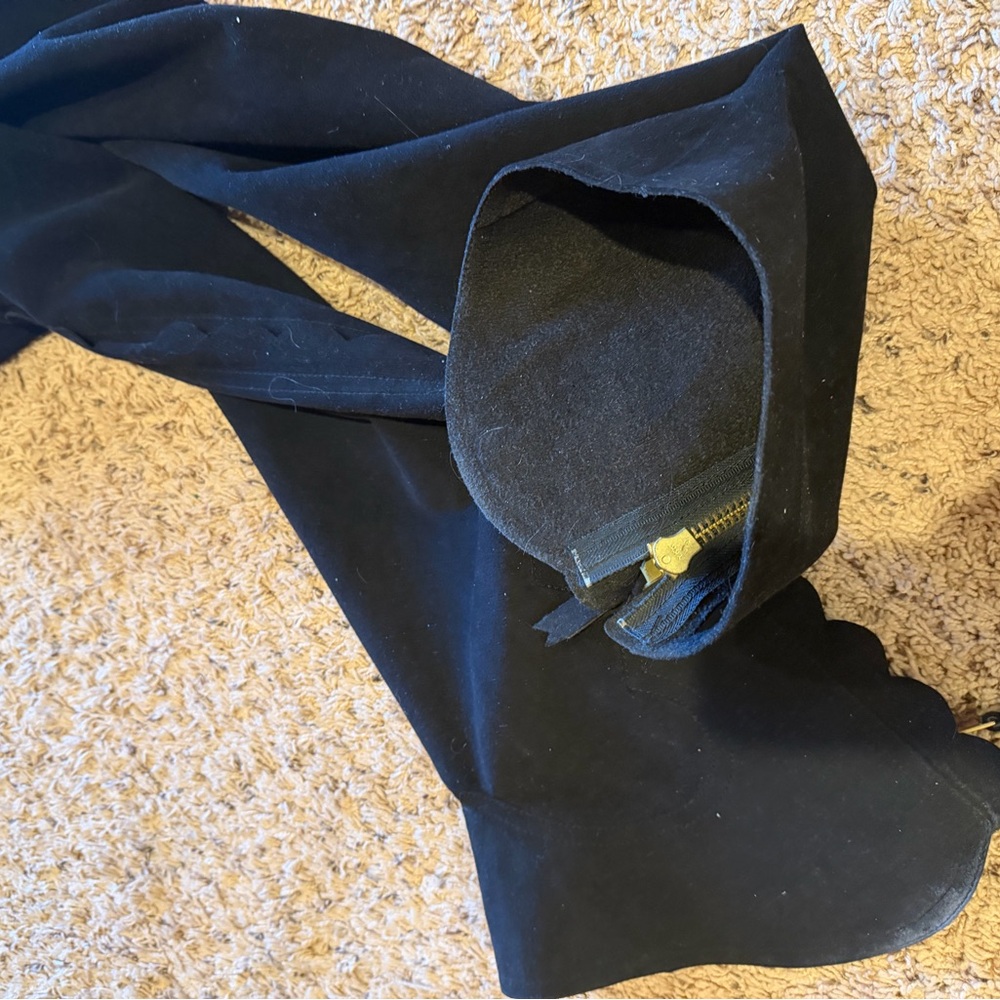 Hobby Horse Black Ultrasuede Scalloped Show Chaps - Picture 11 of 11